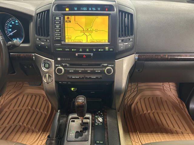 2010 Toyota Land Cruiser V8