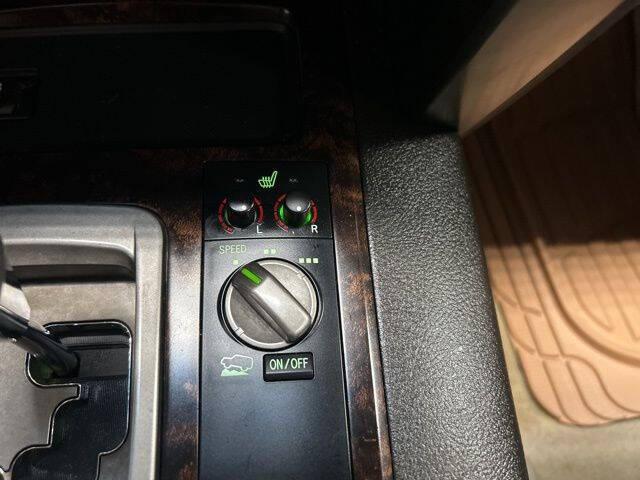 2010 Toyota Land Cruiser V8