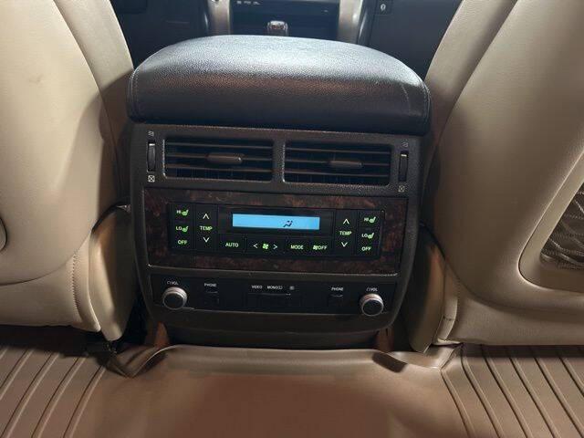 2010 Toyota Land Cruiser V8