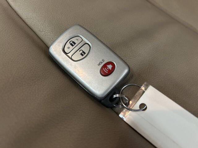 2010 Toyota Land Cruiser V8