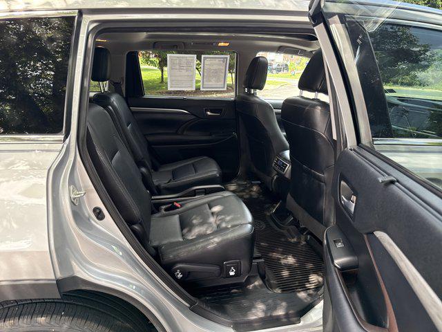 2018 Toyota Highlander Limited Platinum