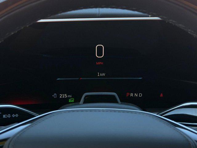 2026 Cadillac iQ V-Series w/1SV