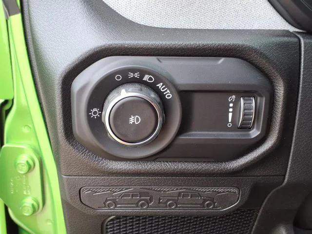 2025 Jeep Wrangler 4-Door Summit 4x4