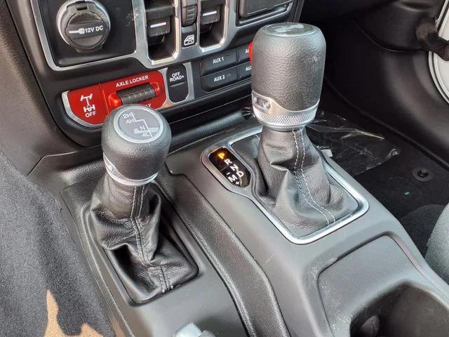 2025 Jeep Wrangler 4-Door Willys 4x4