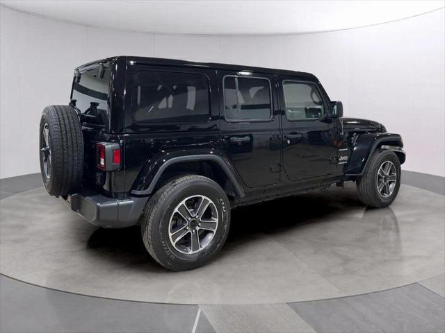 2023 Jeep Wrangler 4-Door Sahara