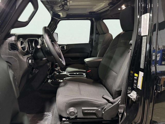 2023 Jeep Wrangler 4-Door Sahara