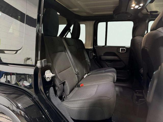 2023 Jeep Wrangler 4-Door Sahara