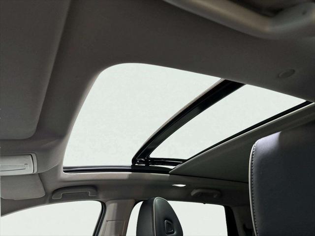 2023 Acura MDX Advance Package