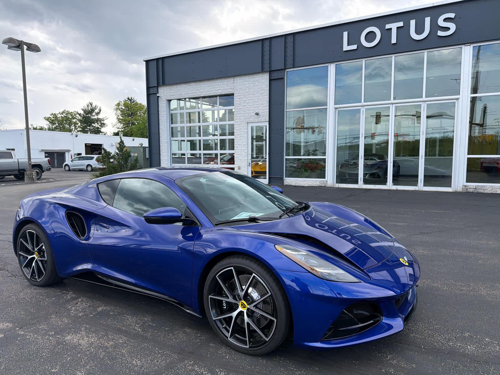 New 2025 Lotus Emira - SCCLEJAXXSHA10802 | Lotus of Pittsburgh