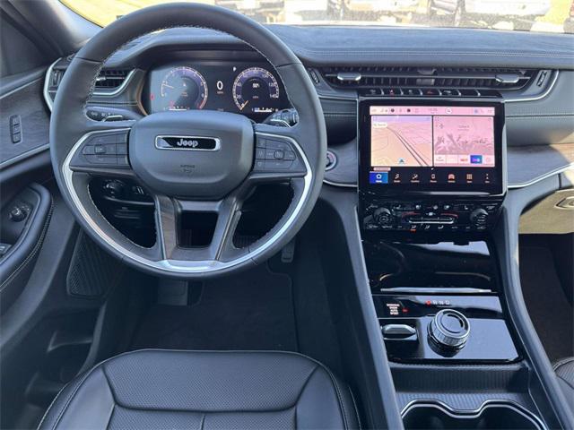 2025 Jeep Grand Cherokee GRAND CHEROKEE LIMITED 4X4 2025 Jeep Grand Cherokee GRAND CHEROKEE LIMITED 4X4