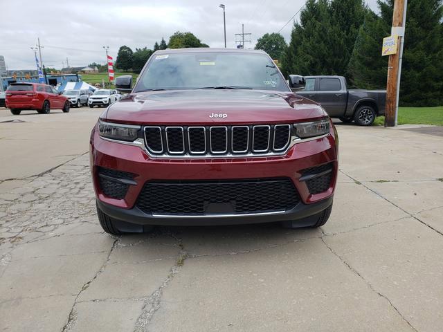 2025 Jeep Grand Cherokee GRAND CHEROKEE LAREDO X 4X4