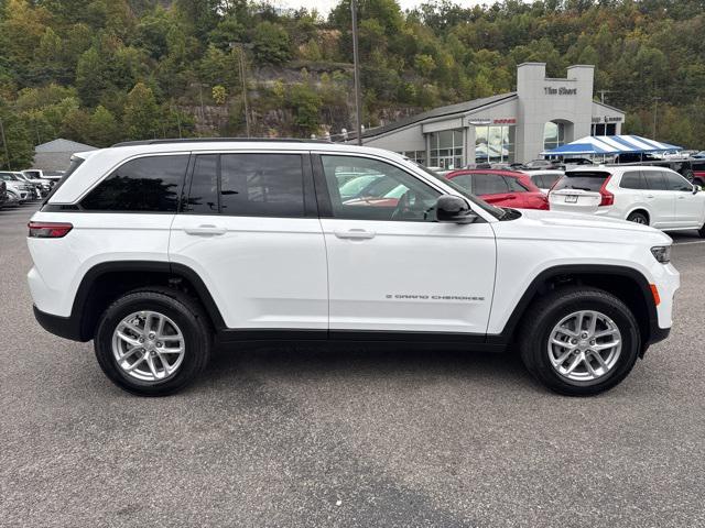 2025 Jeep Grand Cherokee GRAND CHEROKEE LAREDO X 4X4 2025 Jeep Grand Cherokee GRAND CHEROKEE LAREDO X 4X4