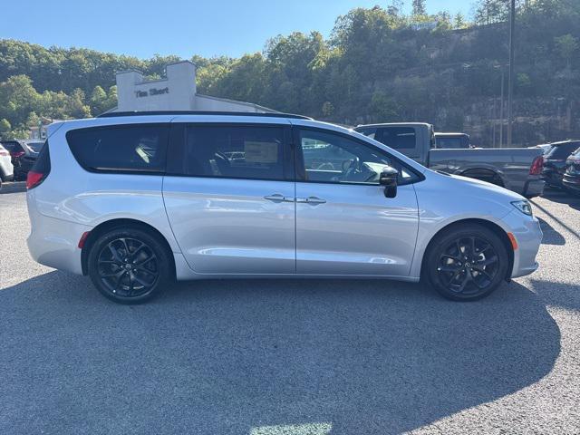 2026 Chrysler Pacifica PACIFICA LIMITED 2026 Chrysler Pacifica PACIFICA LIMITED