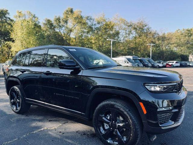 2025 Jeep Grand Cherokee GRAND CHEROKEE LIMITED 4X4 2025 Jeep Grand Cherokee GRAND CHEROKEE LIMITED 4X4