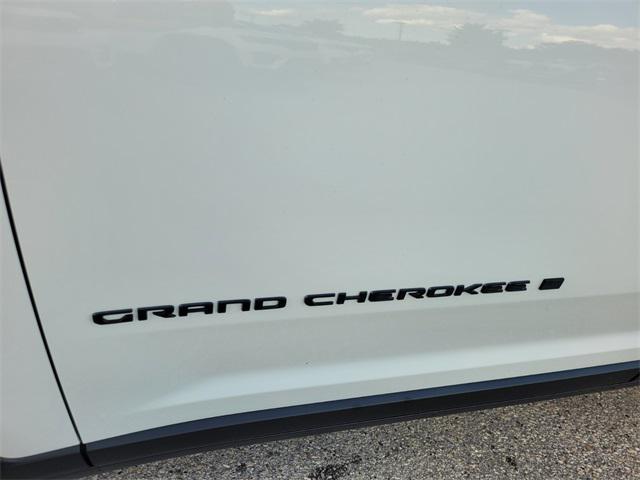 2025 Jeep Grand Cherokee GRAND CHEROKEE L ALTITUDE 4X4 2025 Jeep Grand Cherokee GRAND CHEROKEE L ALTITUDE 4X4