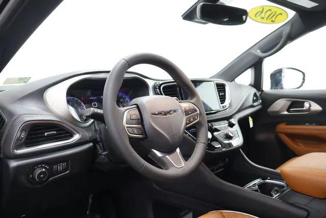 2026 Chrysler Pacifica PACIFICA PINNACLE