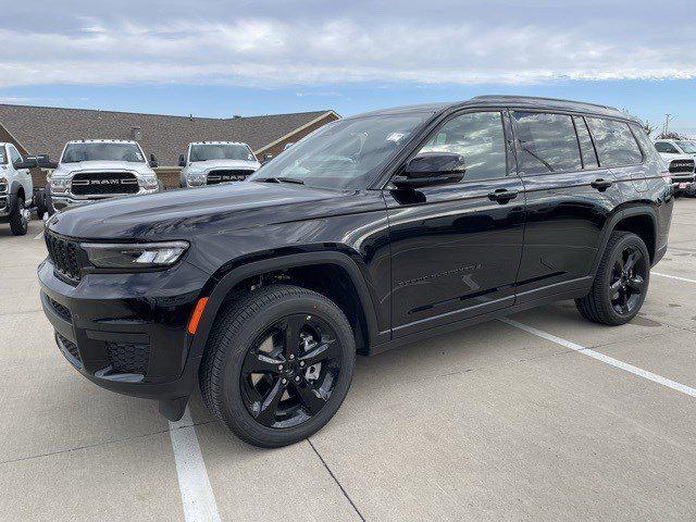 2025 Jeep Grand Cherokee GRAND CHEROKEE L ALTITUDE X 4X4