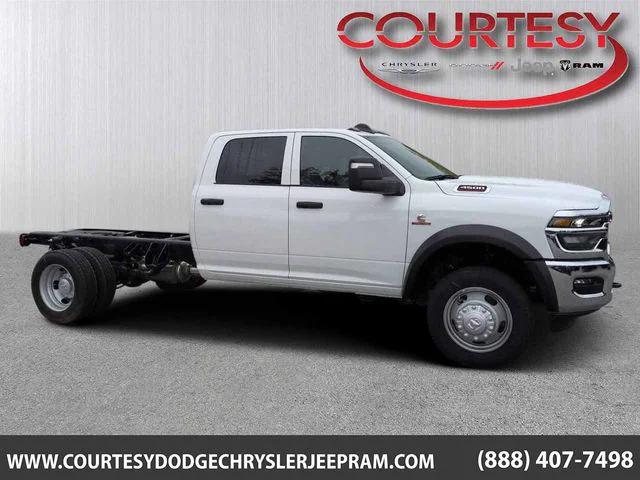 2026 RAM Ram 4500 Chassis Cab RAM 4500 TRADESMAN CHASSIS CREW CAB 4X4 60 CA