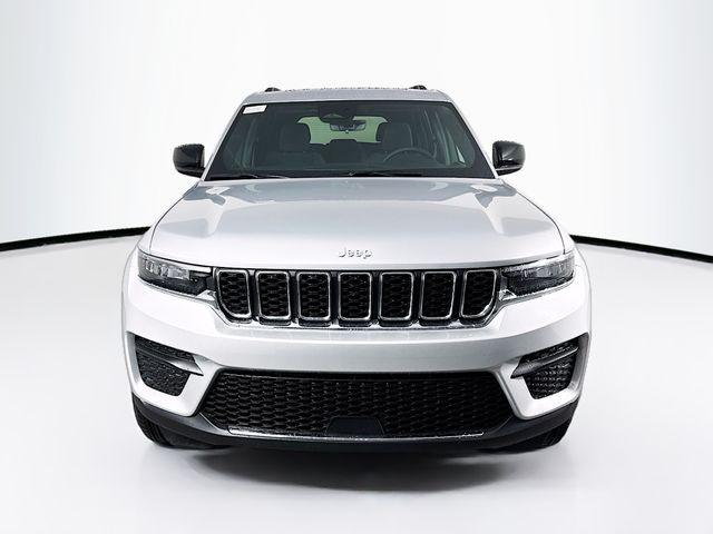 2025 Jeep Grand Cherokee GRAND CHEROKEE LAREDO X 4X4 2025 Jeep Grand Cherokee GRAND CHEROKEE LAREDO X 4X4