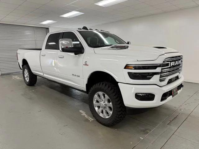 2026 RAM Ram 3500 RAM 3500 LARAMIE CREW CAB 4X4 8 BOX