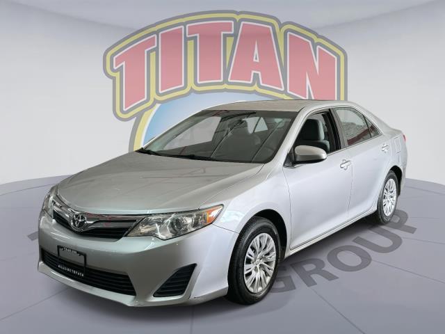 2014 Toyota Camry 2014.5 4dr Sdn I4 Auto LE (Natl) [0]