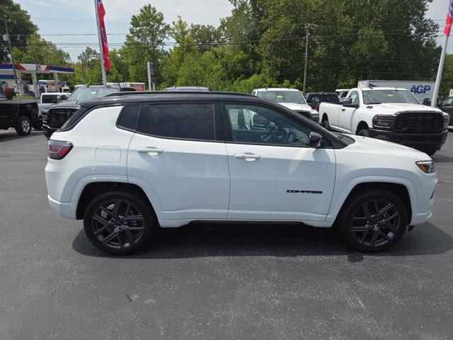 2025 Jeep Compass COMPASS LIMITED 4X4
