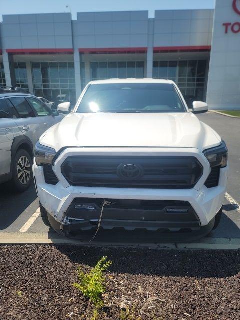 2024 Toyota Tacoma SR5 4WD