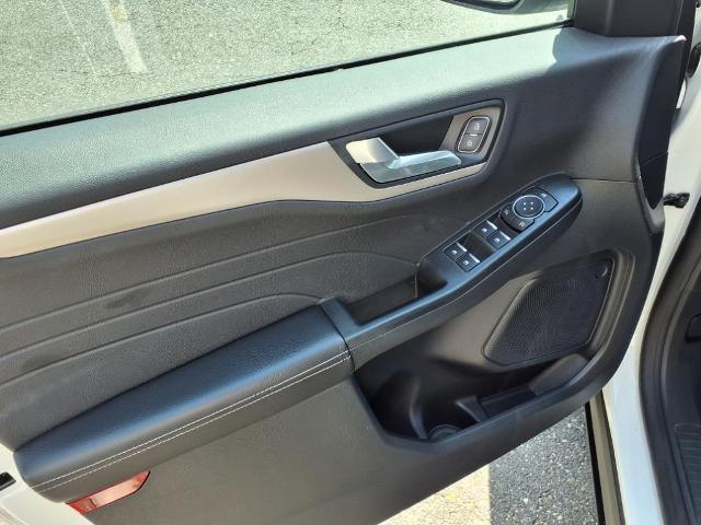 2022 Ford Escape SEL Hybrid