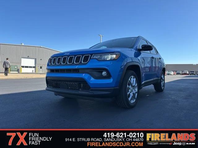2024 Jeep Compass Latitude Lux FWD 2024 Jeep Compass Latitude Lux FWD