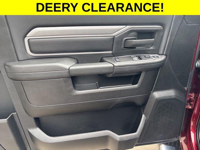 2024 RAM 2500 Tradesman Regular Cab 4x4 8 Box 2024 RAM 2500 Tradesman Regular Cab 4x4 8 Box