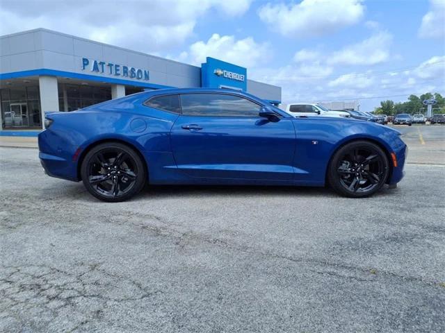 2022 Chevrolet Camaro RWD Coupe 2LT