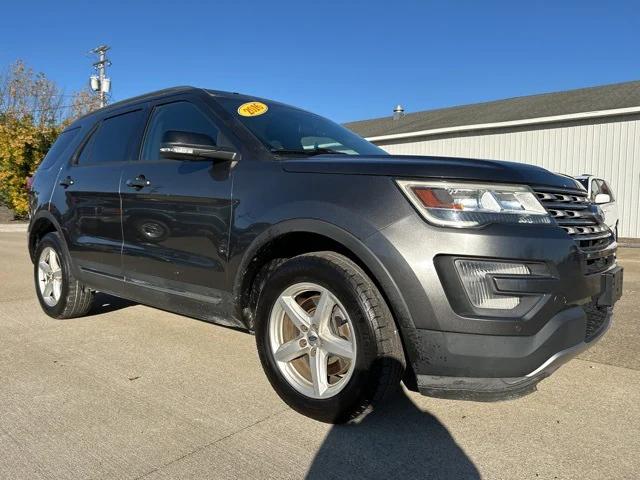 2016 Ford Explorer XLT 2016 Ford Explorer XLT