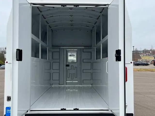 2025 Chevrolet Express Cutaway Work Van