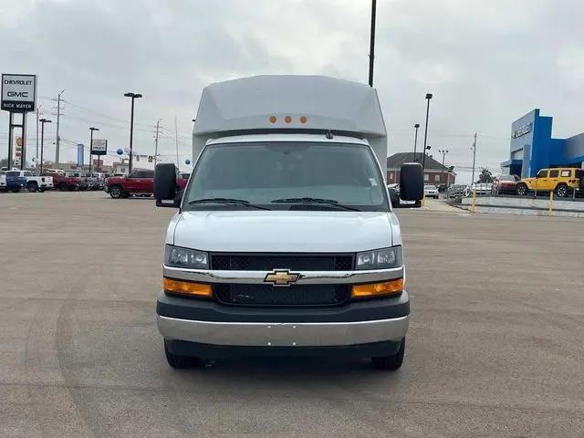2025 Chevrolet Express Cutaway Work Van