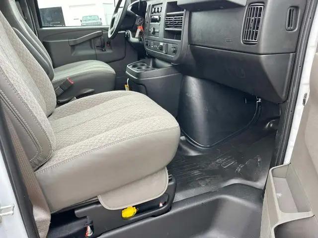 2025 Chevrolet Express Cutaway Work Van