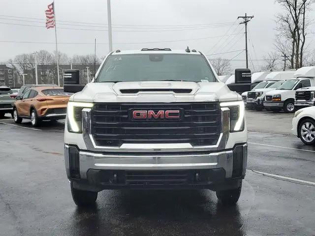 2025 GMC Sierra 3500HD Pro