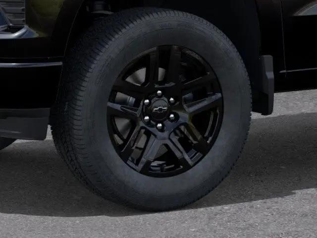 2026 Chevrolet Silverado 1500 4WD Crew Cab Short Bed Custom