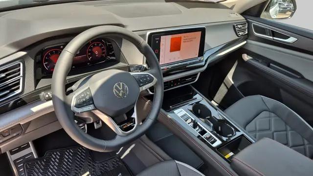 2025 Volkswagen Atlas 2.0T Peak Edition