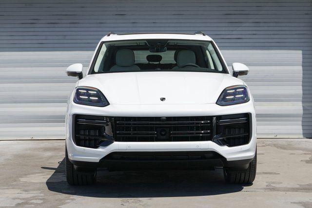 2025 Porsche Cayenne E-Hybrid Turbo