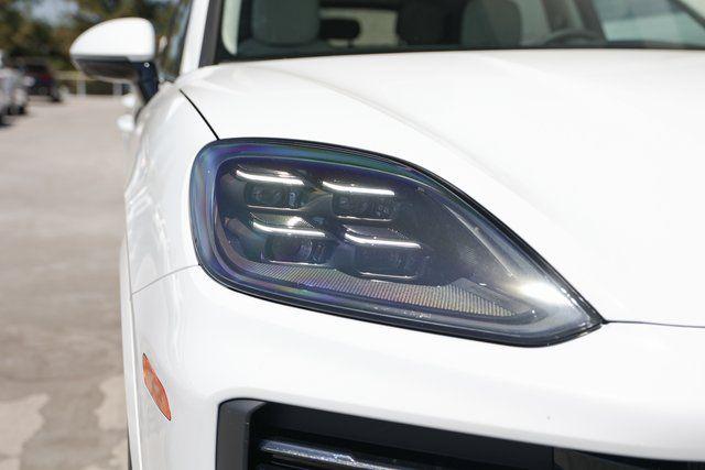 2025 Porsche Cayenne E-Hybrid Turbo