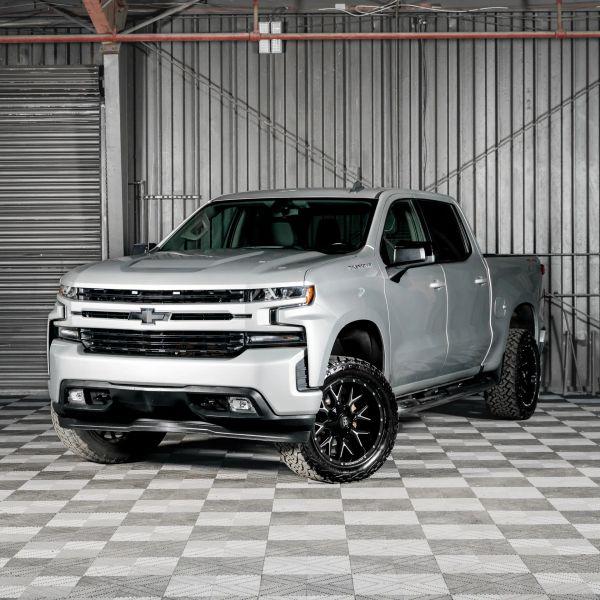 2020 Chevrolet Silverado 1500 4WD Crew Cab Short Bed RST