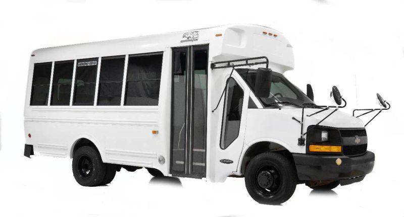 2004 Chevrolet Express Cutaway Base w/C7L/C7N for sale in Houston, TX