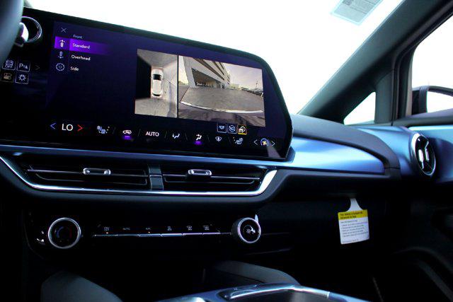 2025 Chevrolet Equinox LT 2