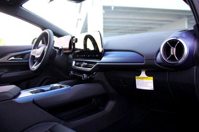 2025 Chevrolet Equinox LT 2