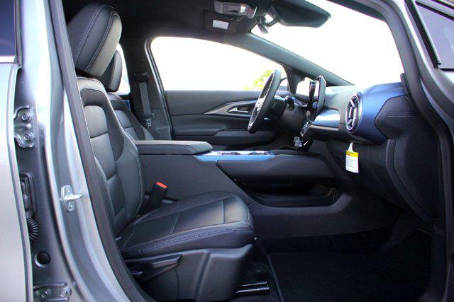 2025 Chevrolet Equinox LT 2