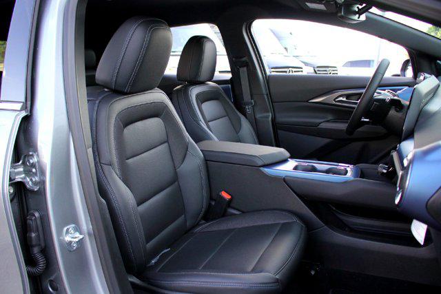 2025 Chevrolet Equinox LT 2