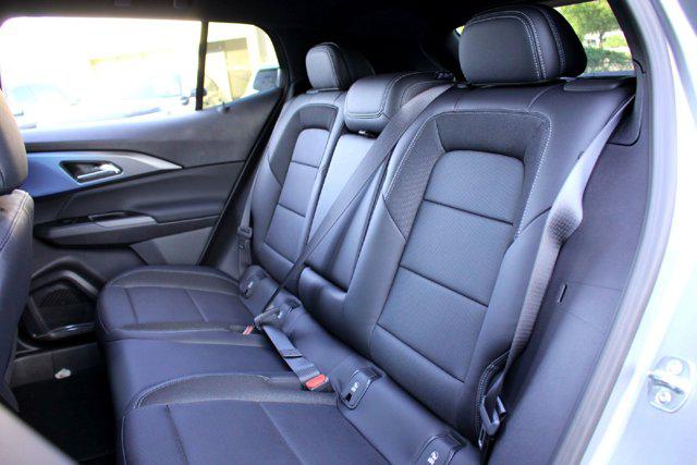 2025 Chevrolet Equinox LT 2