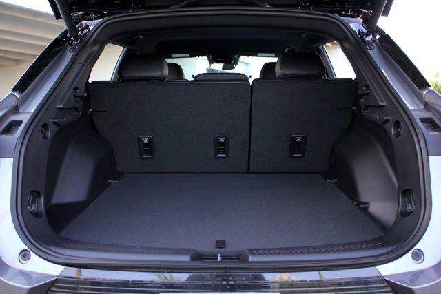 2025 Chevrolet Equinox LT 2