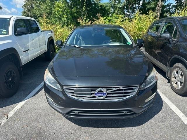 2016 Volvo S60 Inscription T5 Drive-E Platinum