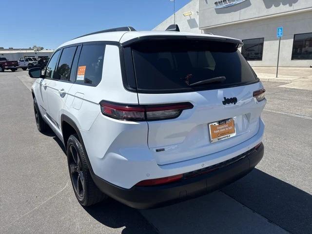 2023 Jeep Grand Cherokee L Altitude 4x2